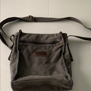 Cargoit crossbody purse